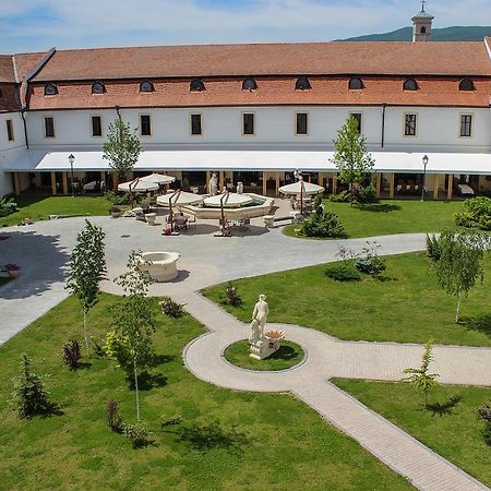 Hotel Medieval Alba Iulia Exterior photo